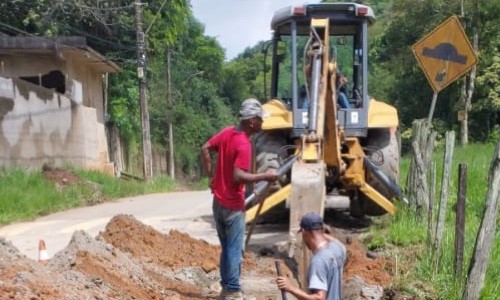 Saae de Volta Redonda constrói rede de água para beneficiar cerca de 15 famílias no Retiro